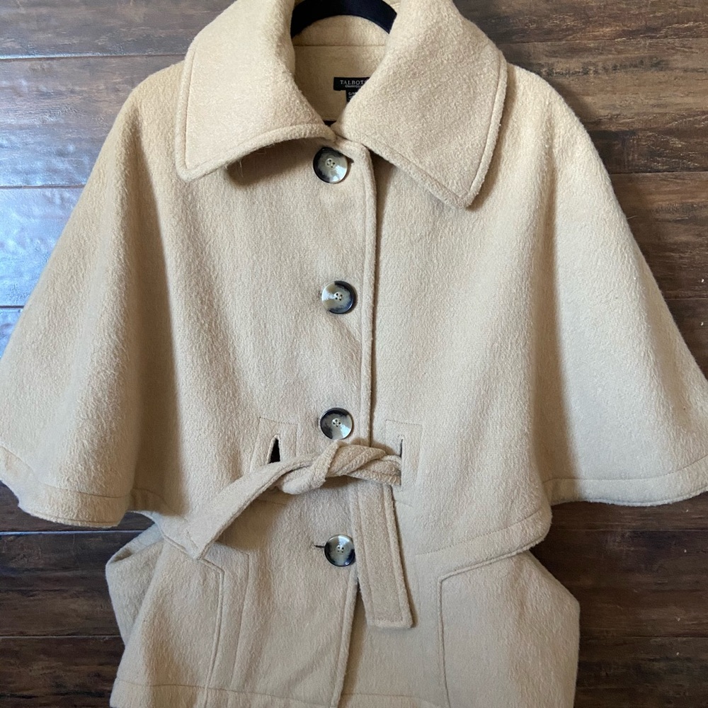 Women’s Talbots Cream Cape jacket Sz s/m